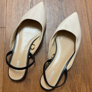 Nude Express Flats